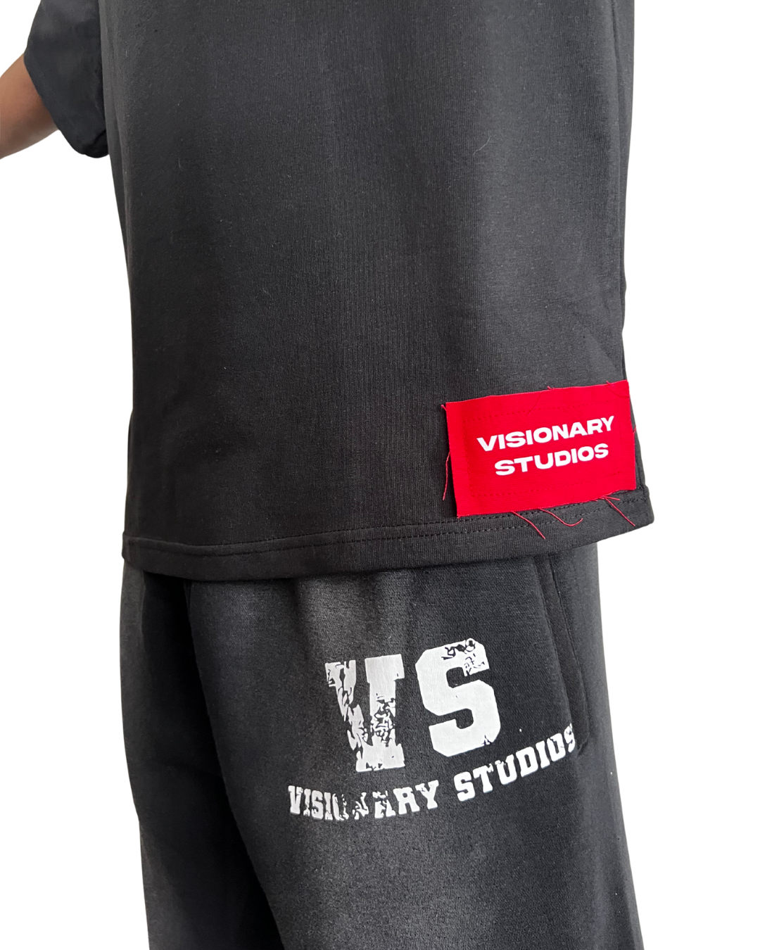 VISIONNAIRES TEE (BLACK)
